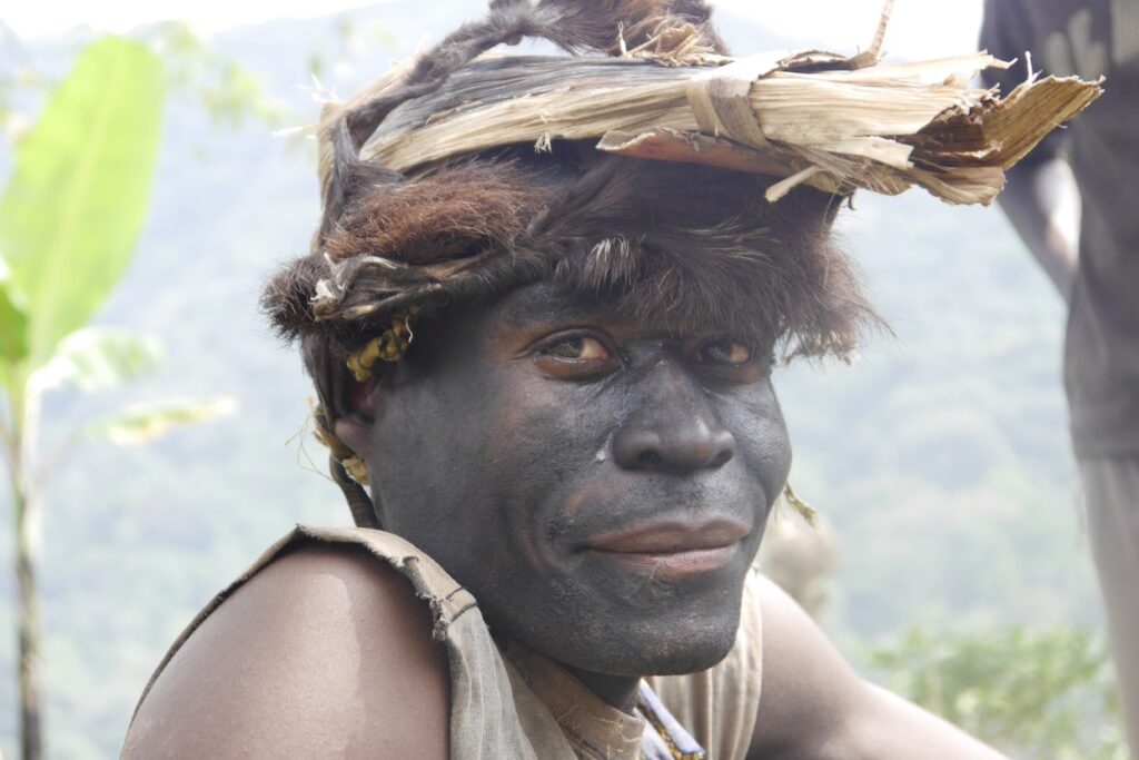 Auf Der Gorilla Trekking Safari besuchen wir auch die Batwa