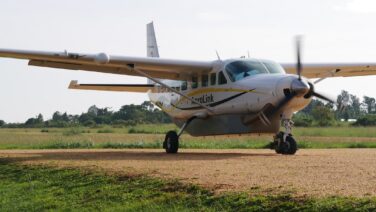 Fly-in Busch Safari Cessna Entebbe-Kihihi