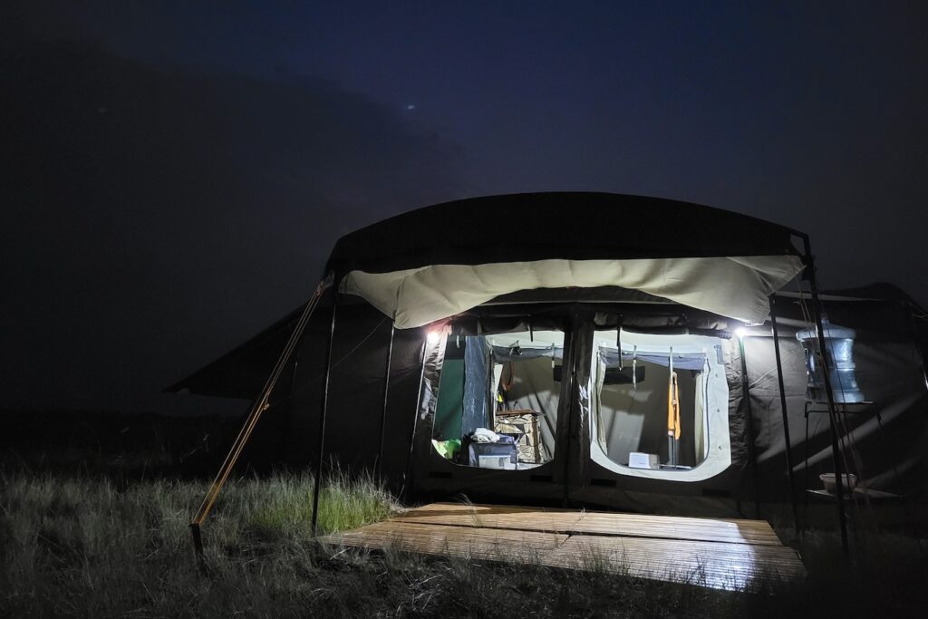 Glamping Safari by night