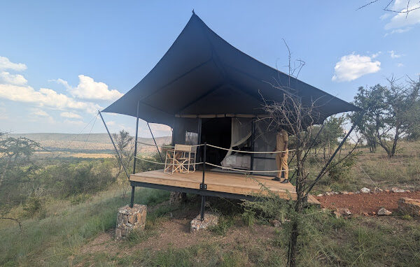 Gorilla Trekking in Rwanda mit Karenge Bush Camp auf Safari