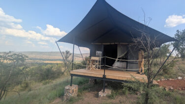 Gorilla Trekking in Rwanda mit Karenge Bush Camp auf Safari